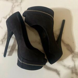 Women’s‎ Aldo faux suede zipper detail stiletto pumps size 9 peep toe Y2K club